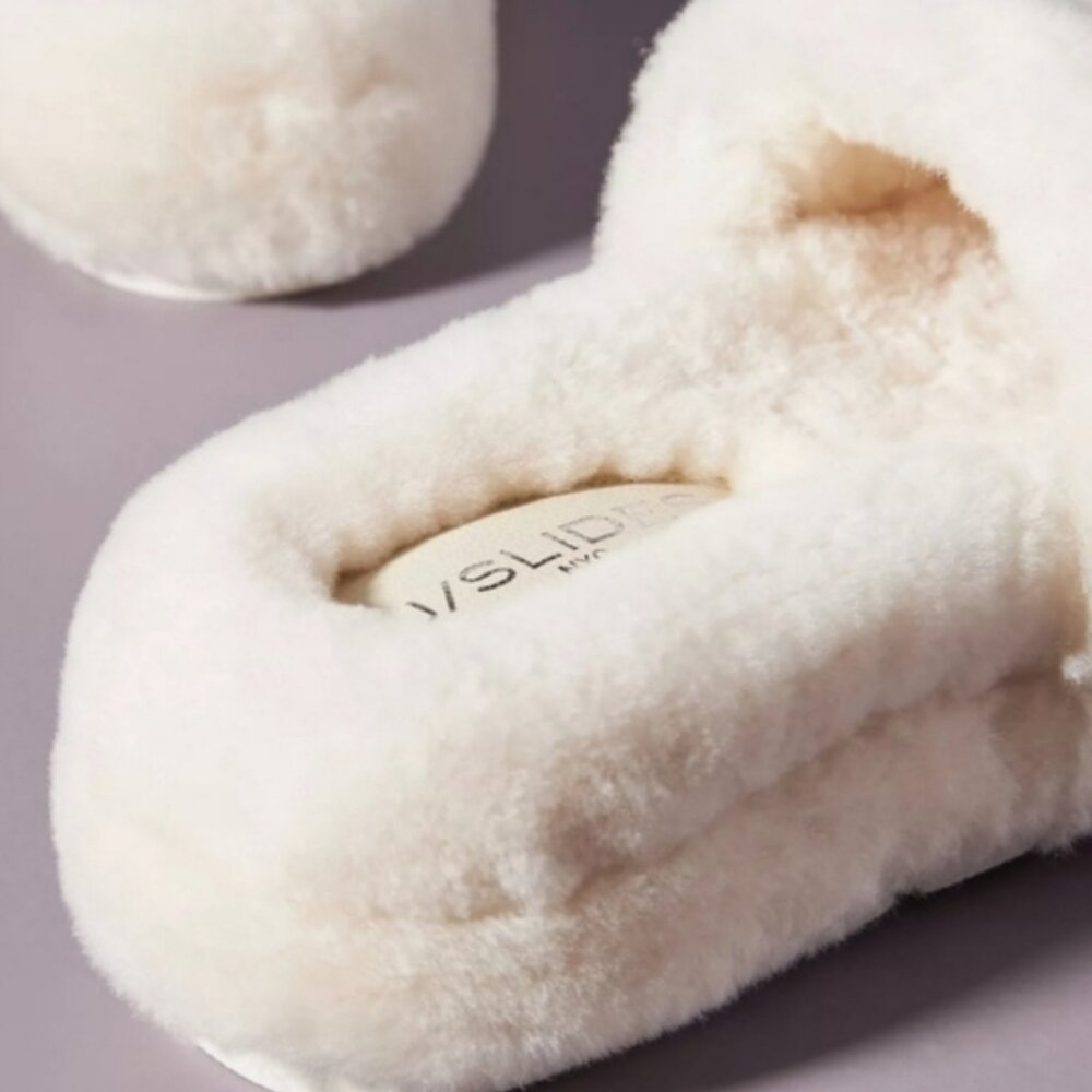 BNIB - J/Slides Bryce ivory shearling slides slippers US size 7